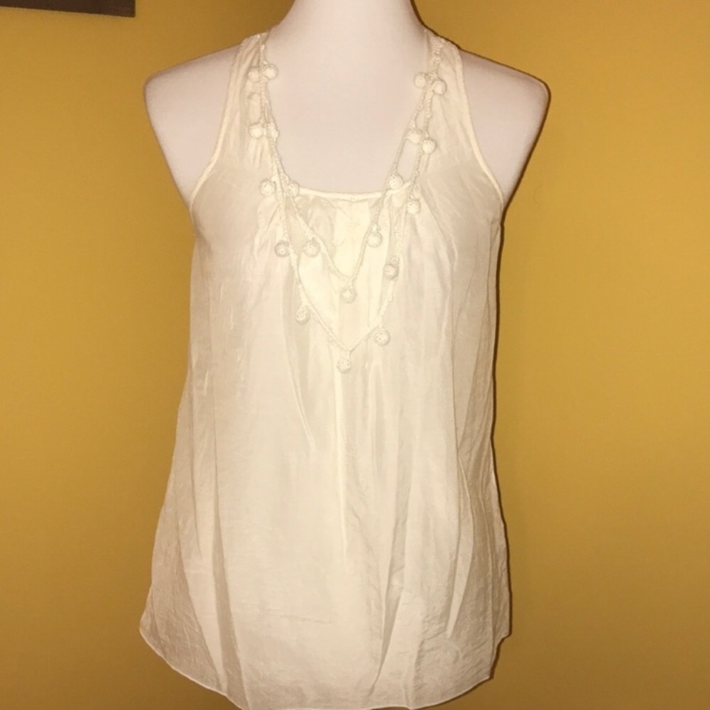 🌴 2/$15 or 3/$20 GAP ivory racerback blouse